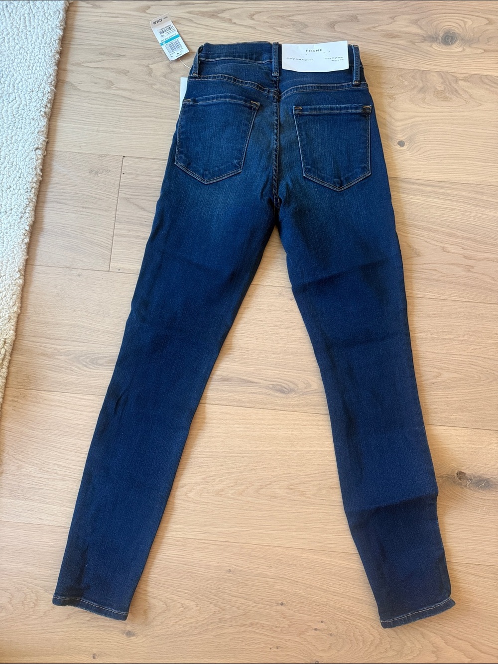 Frame Ali High Rise Cigarette Jean - Picture 4 of 6